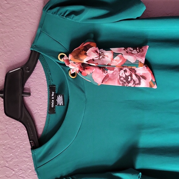 Adele & May Blouse - Picture 2 of 10